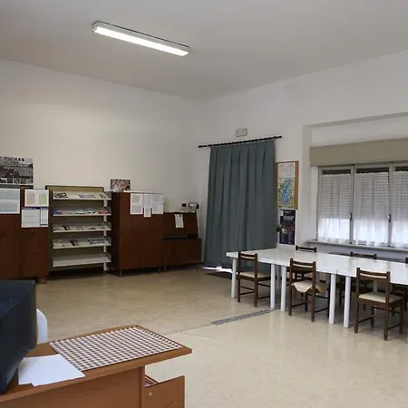 Della Gioventu Benacus Ostello Riva del Garda