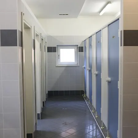 Ostello Della Gioventu Benacus